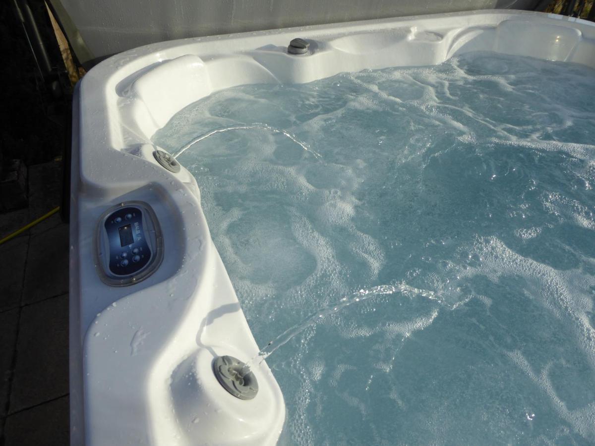 South View Country House Sleeps 12 - Hot Tub - Views Henley-in-Arden Екстер'єр фото