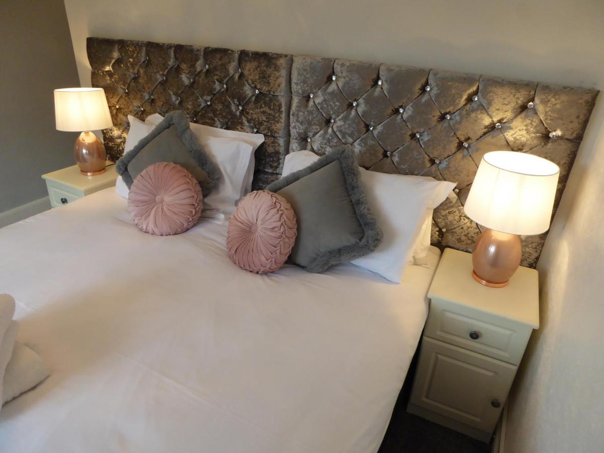 South View Country House Sleeps 12 - Hot Tub - Views Henley-in-Arden Екстер'єр фото