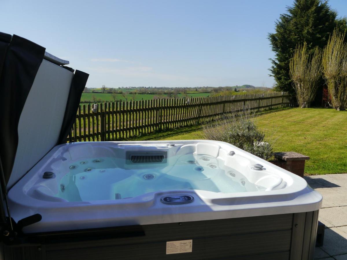 South View Country House Sleeps 12 - Hot Tub - Views Henley-in-Arden Екстер'єр фото